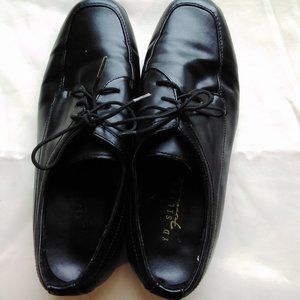 SYD Silver Men's Leather Black Shoe